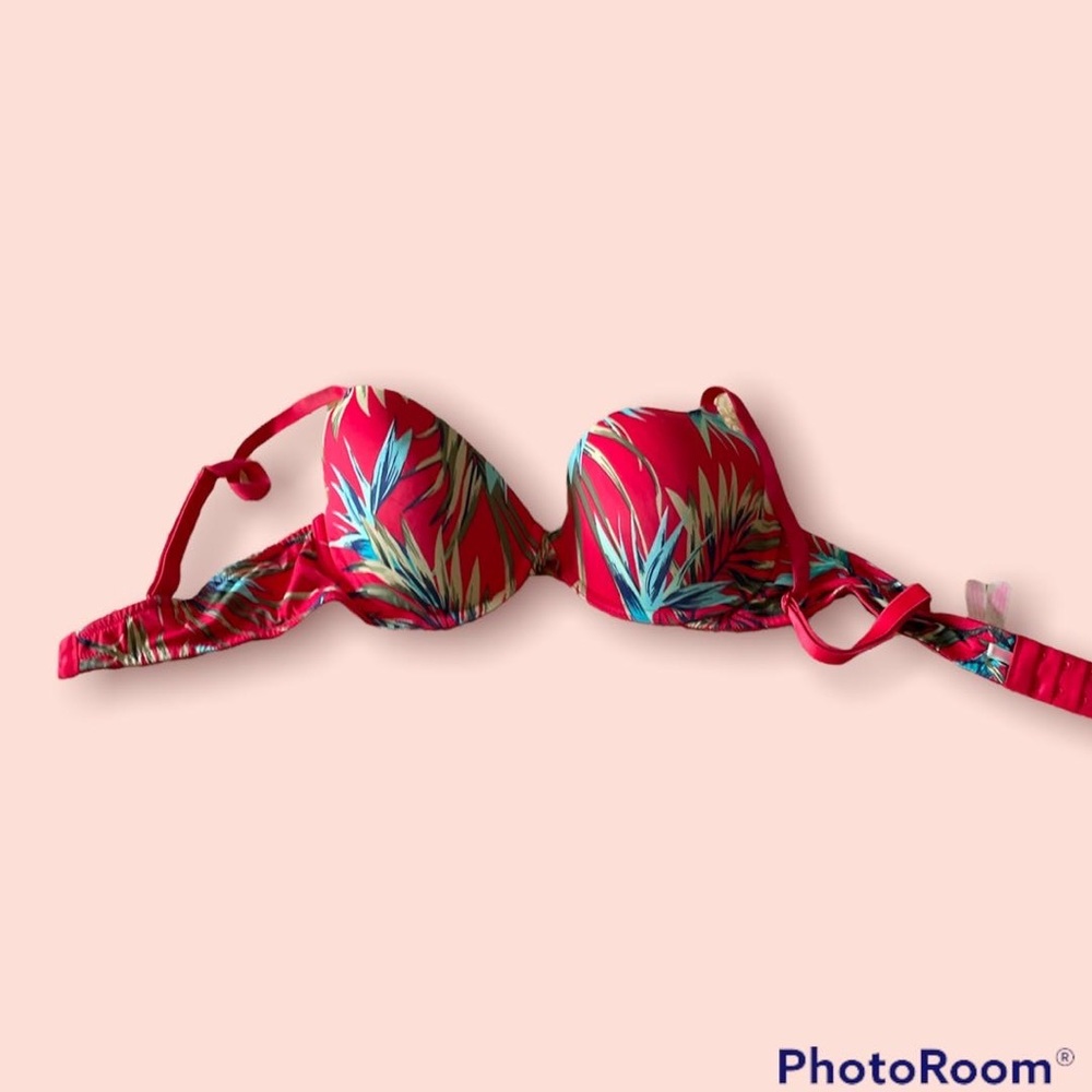PINK Red T-shirt Bra
